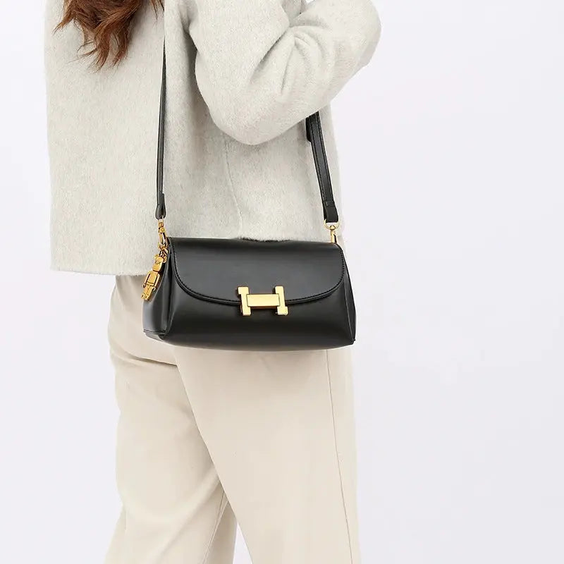 Stylish Leather Crossbody Bags For Women 065