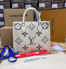 LOUIS VUITTON Empreinte Monogram Giant By The Pool Onthego MM Summer M45718