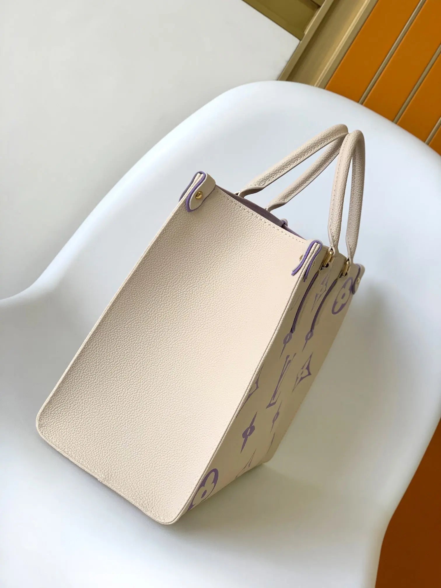 LOUIS VUITTON Empreinte Monogram Giant By The Pool Onthego MM Summer M45718
